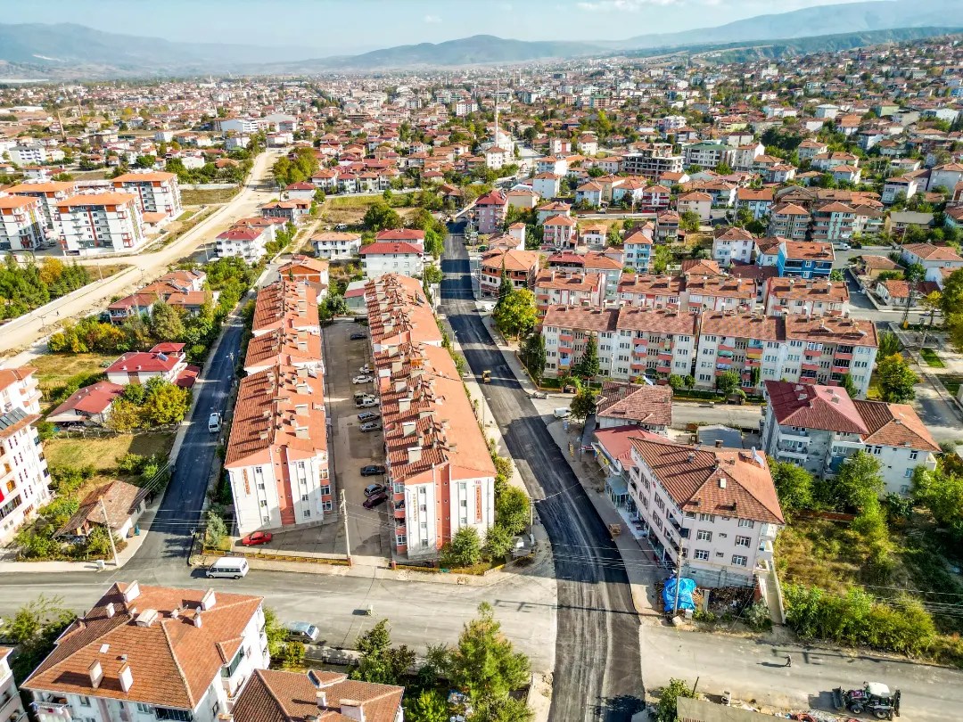 Yavuz Sultan Selim Mahallesi İstiklal Caddesi'nde Çalışmalarımız Devam Ediyor.